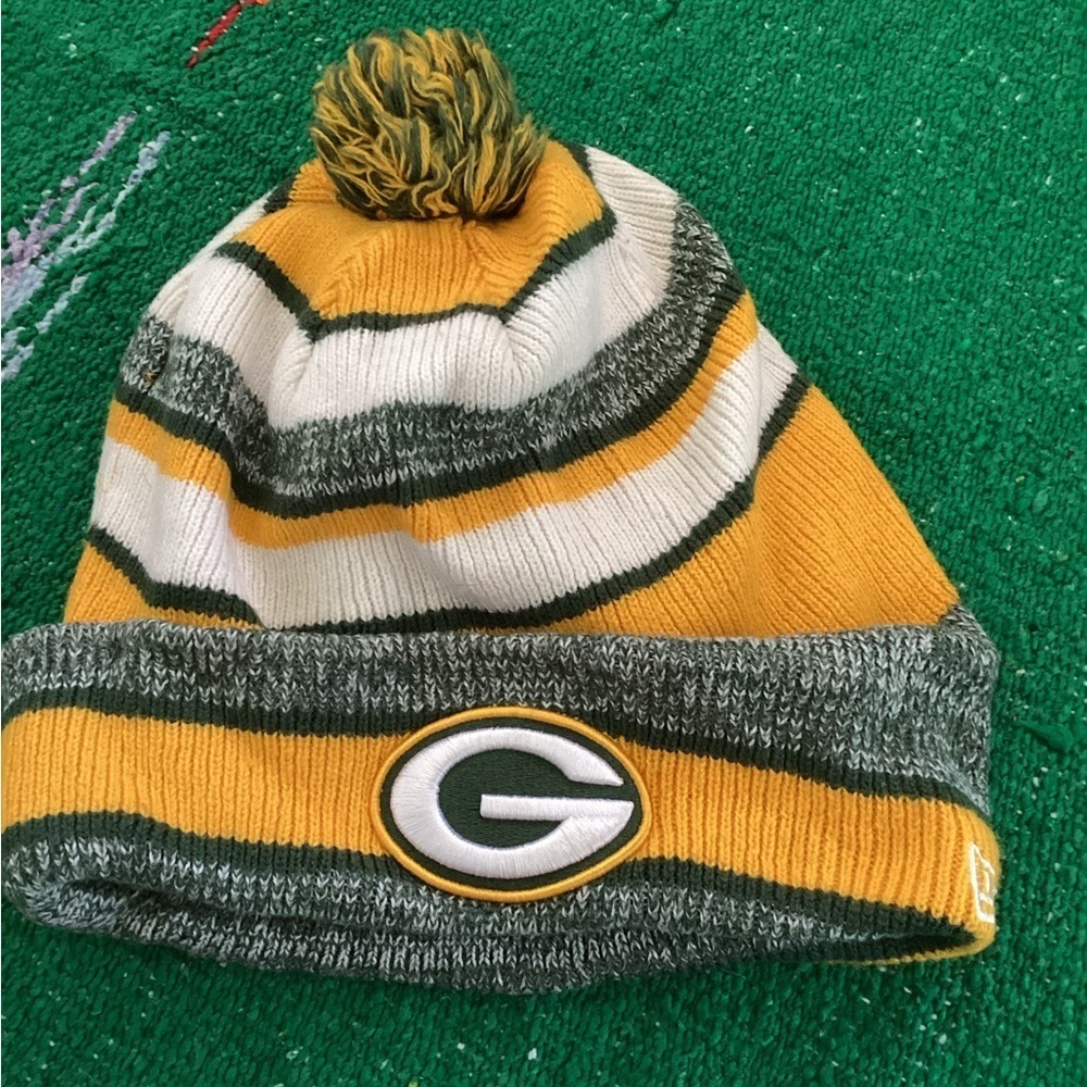 Green Bay Packers new era one size Pom Pom knot hat